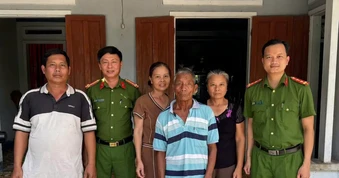 Quảng Ngãi: Công an giúp một gia đình đoàn tụ sau 35 năm thất lạc