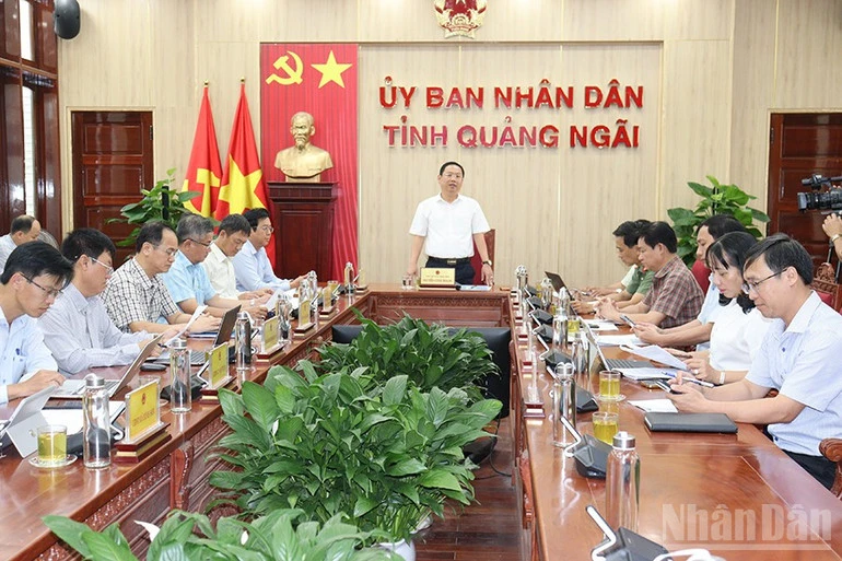 Quảng Ngãi: Gấp rút triển khai các điều kiện cần thiết để sớm khởi công dự án cầu Trà Khúc Quảng Ngãi: Gấp rút triển khai các điều kiện cần thiết để sớm khởi công dự án cầu Trà Khúc