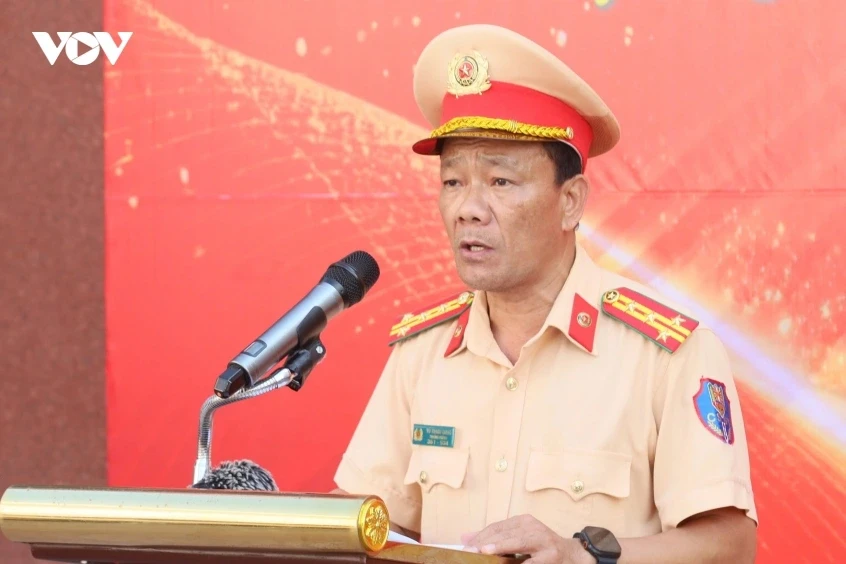 Quảng Ngãi ra quân bảo đảm an toàn giao thông dịp hè Quảng Ngãi ra quân bảo đảm an toàn giao thông dịp hè