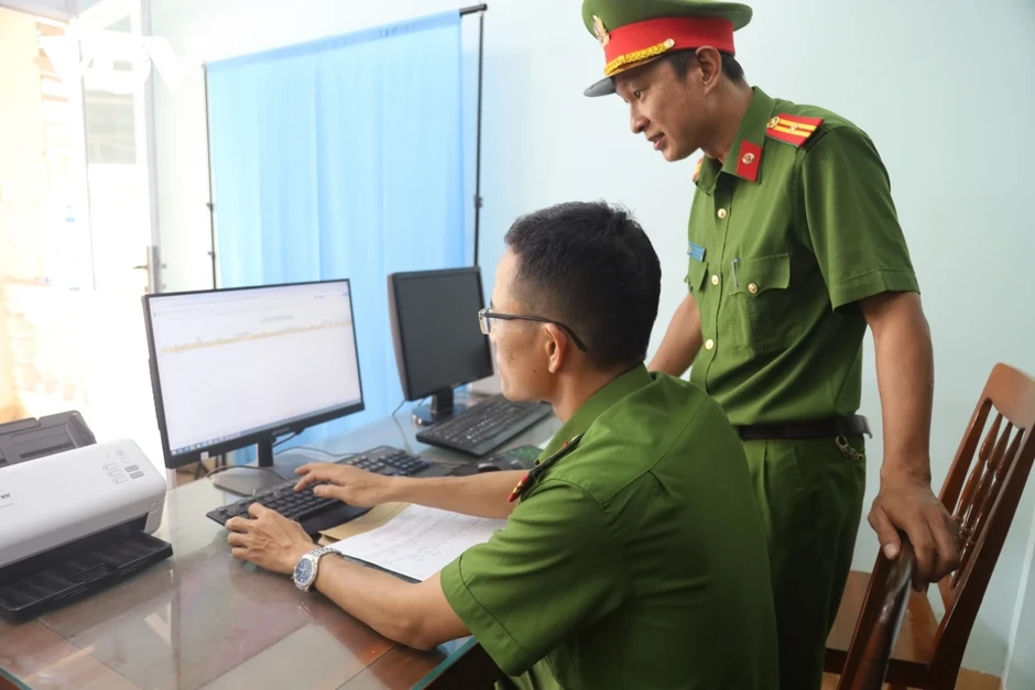 Quảng Ngãi siết quản lý xe tải tự đổ, ngăn chặn vi phạm tải trọng Quảng Ngãi siết quản lý xe tải tự đổ, ngăn chặn vi phạm tải trọng