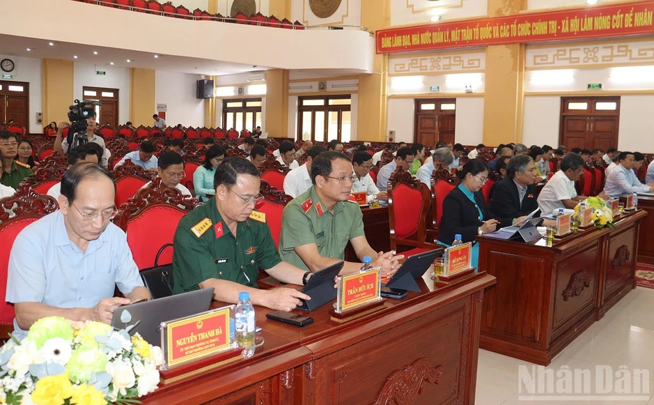 Quảng Ngãi thông qua 16 nghị quyết quan trọng, cấp thiết Quảng Ngãi thông qua 16 nghị quyết quan trọng, cấp thiết