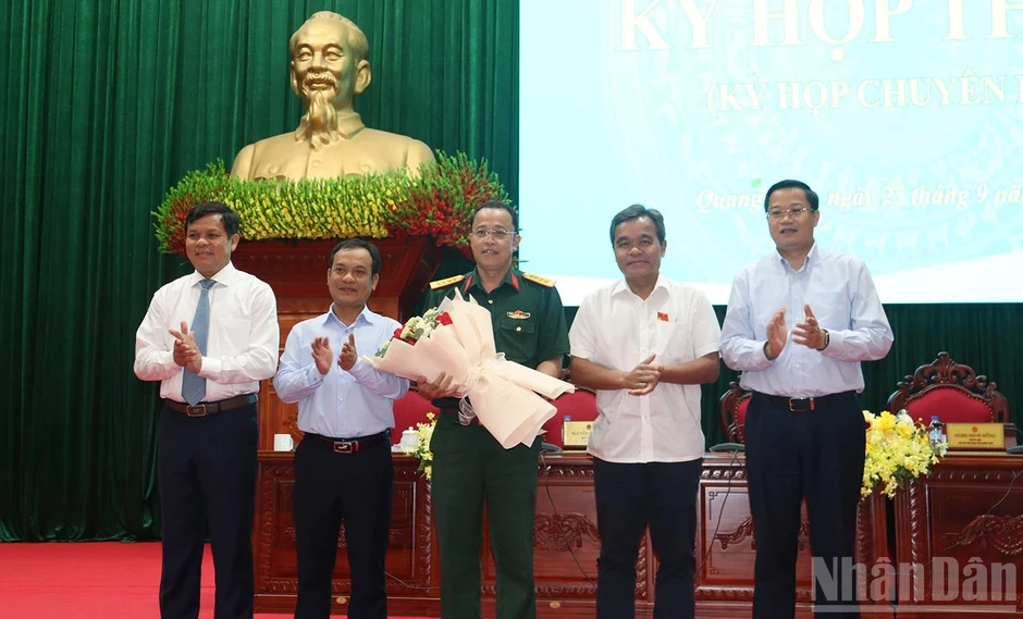 Quảng Ngãi thông qua 16 nghị quyết quan trọng, cấp thiết Quảng Ngãi thông qua 16 nghị quyết quan trọng, cấp thiết