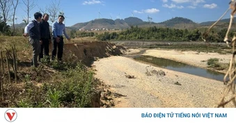 Quảng Ngãi xử lý sạt lở bờ sông Pô Kô qua xã biên giới Dục Nông