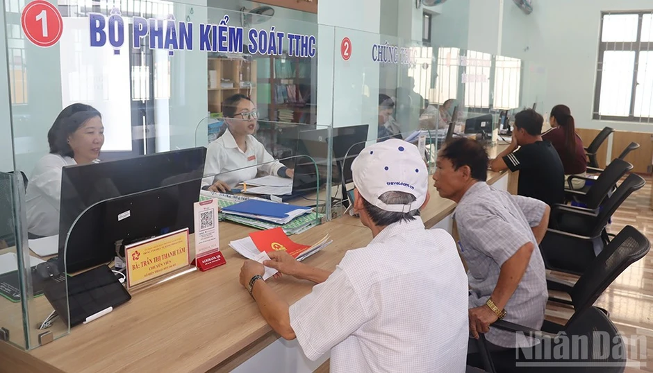 Quảng Ngãi: Xử lý trách nhiệm tập thể, cá nhân thiếu trách nhiệm trong giải quyết thủ tục hành chính Quảng Ngãi: Xử lý trách nhiệm tập thể, cá nhân thiếu trách nhiệm trong giải quyết thủ tục hành chính
