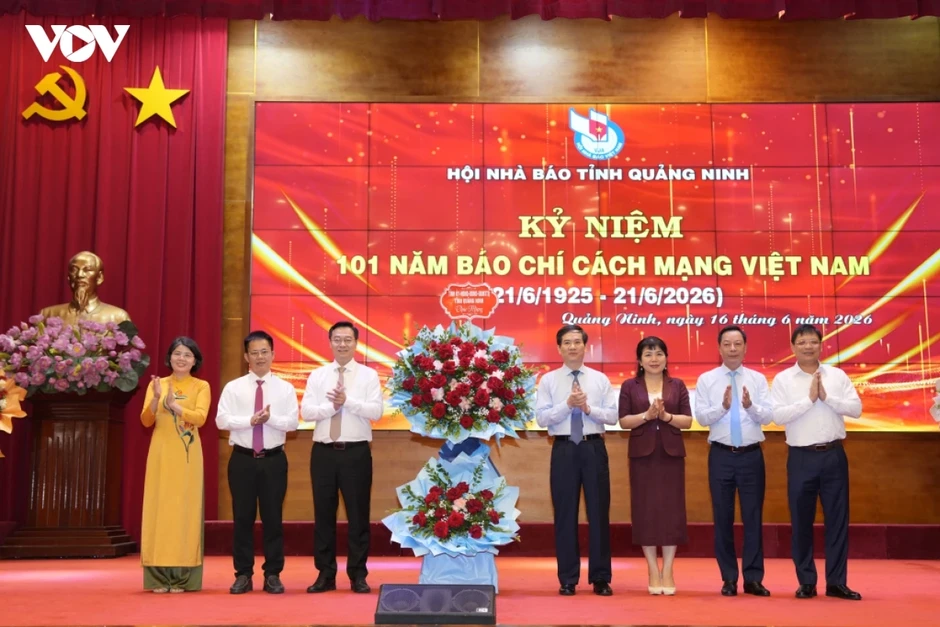 Quảng Ninh: 56 tác phẩm báo chí xuất sắc được vinh danh Quảng Ninh: 56 tác phẩm báo chí xuất sắc được vinh danh