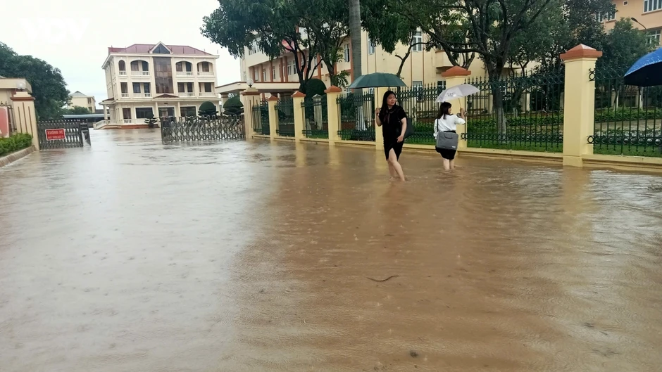Quảng Ninh: Mưa lớn gây sạt lở nghiêm trọng trên Quốc lộ 18C Quảng Ninh: Mưa lớn gây sạt lở nghiêm trọng trên Quốc lộ 18C