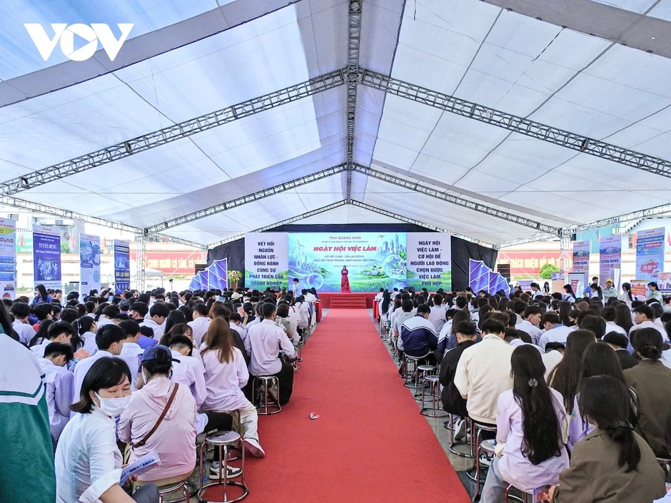 Quảng Ninh phấn đấu tạo hơn 30.500 việc làm trong năm 2026 Quảng Ninh phấn đấu tạo hơn 30.500 việc làm trong năm 2026