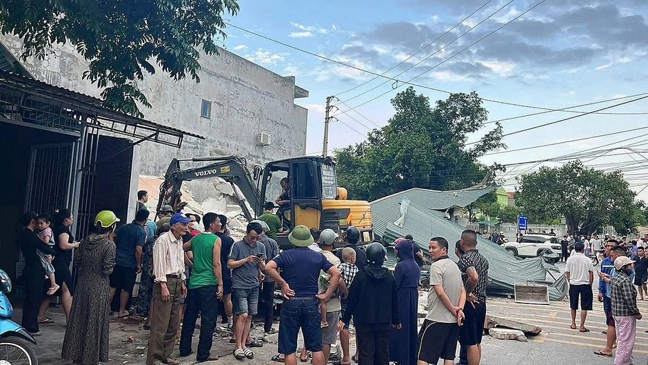 Quảng Ninh: Sập nhà trong lúc đang sửa, 1 người tử vong Quảng Ninh: Sập nhà trong lúc đang sửa, 1 người tử vong