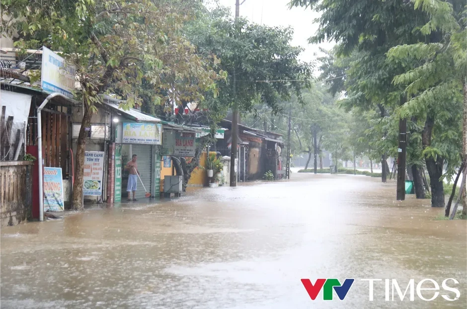 Quảng Trị đến Quảng Ngãi và Nam Bộ mưa lớn cục bộ, đề phòng lốc, sét, mưa đá Quảng Trị đến Quảng Ngãi và Nam Bộ mưa lớn cục bộ, đề phòng lốc, sét, mưa đá