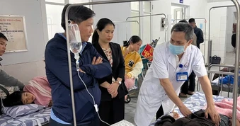Quảng Trị: Hàng chục người nhập viện sau khi ăn bánh mì