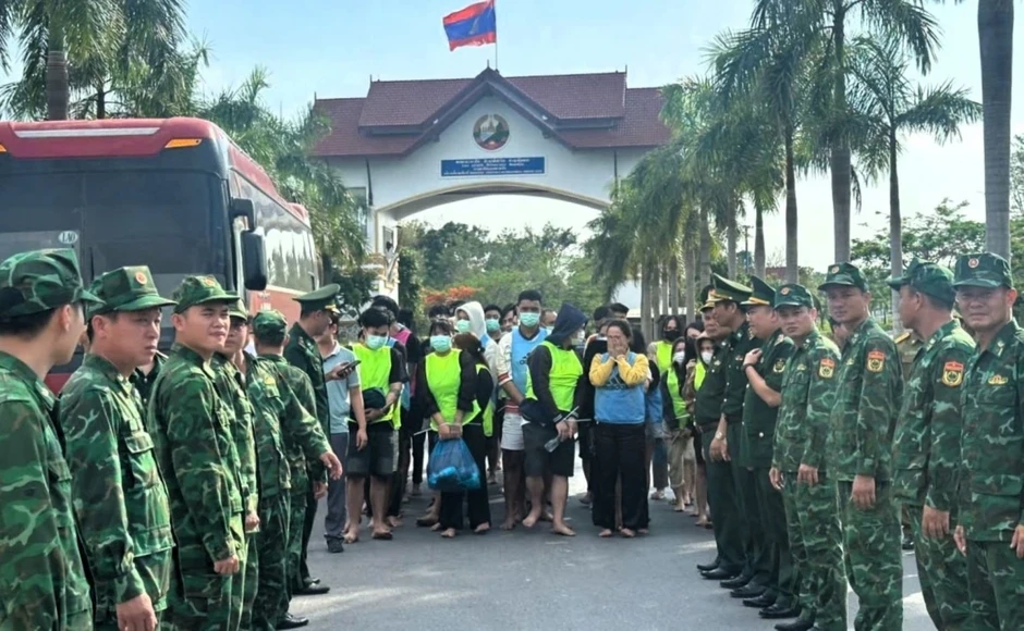 Quảng Trị tiếp nhận 56 công dân nghi đánh bạc, rửa tiền tại Lào Quảng Trị tiếp nhận 56 công dân nghi đánh bạc, rửa tiền tại Lào