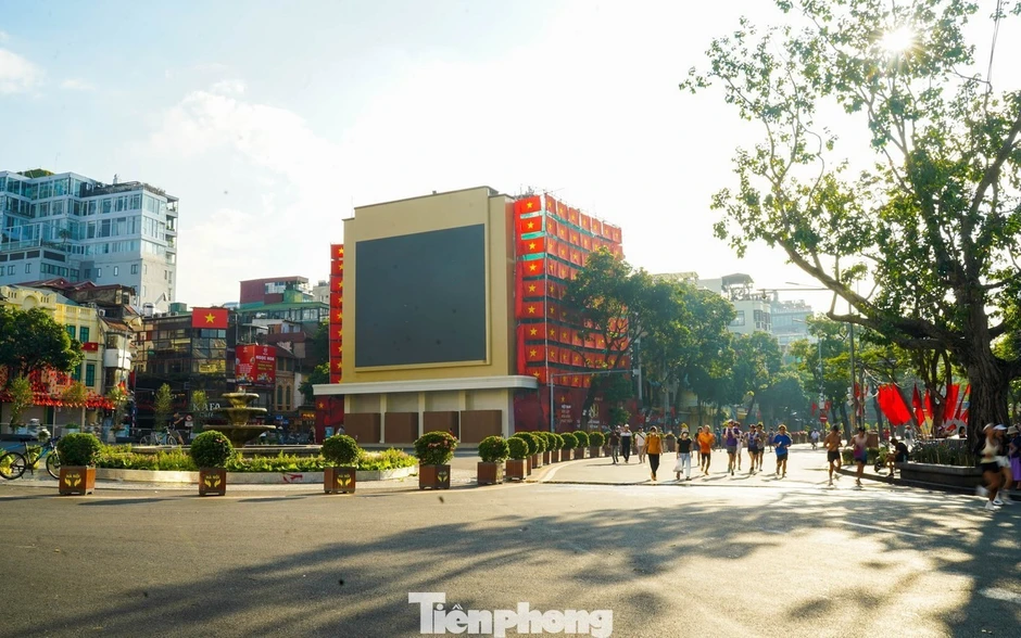 Quy hoạch Hà Nội 100 năm: Cải tạo Tháp Rùa, tổ chức các quảng trường quanh hồ Hoàn Kiếm Quy hoạch Hà Nội 100 năm: Cải tạo Tháp Rùa, tổ chức các quảng trường quanh hồ Hoàn Kiếm