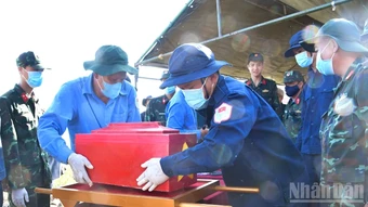Quy tập hài cốt nữ du kích Nguyễn Thị Út