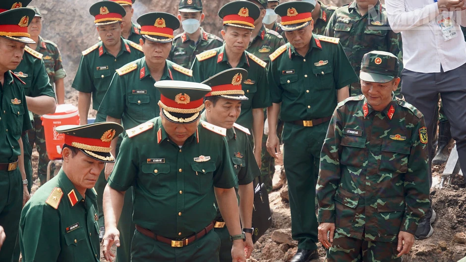 Quy tập thêm 17 bộ hài cốt liệt sĩ tại Công viên Lê Thị Riêng Quy tập thêm 17 bộ hài cốt liệt sĩ tại Công viên Lê Thị Riêng