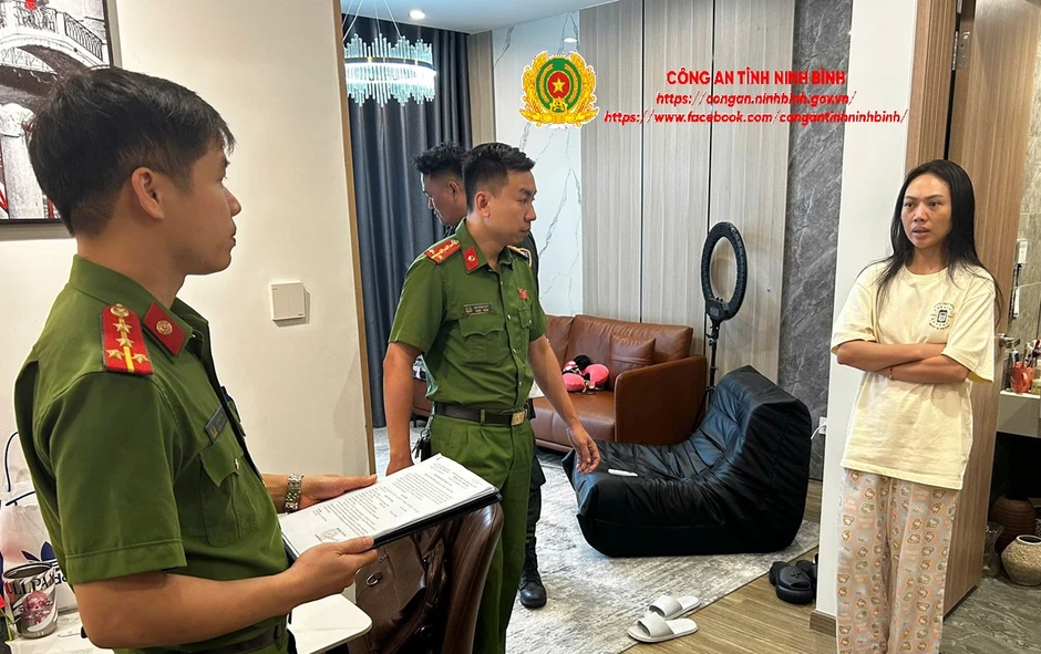 Ra lệnh bắt tạm giam Nguyễn Thu Trang SN 1989 Ra lệnh bắt tạm giam Nguyễn Thu Trang SN 1989