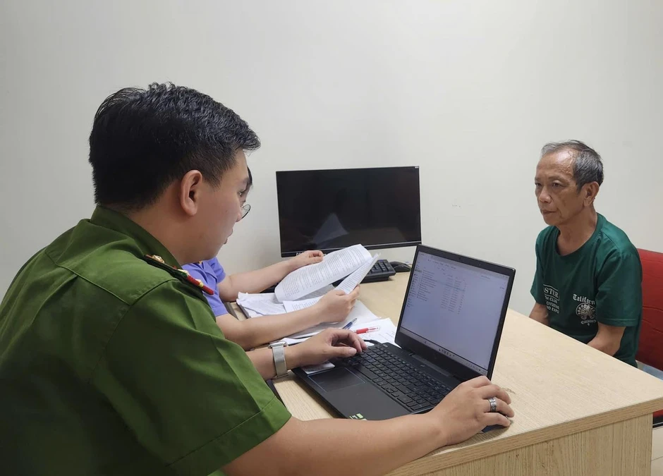 Ra lệnh tạm giữ hình sự "thần y" Nguyễn Tiến Nam Ra lệnh tạm giữ hình sự "thần y" Nguyễn Tiến Nam