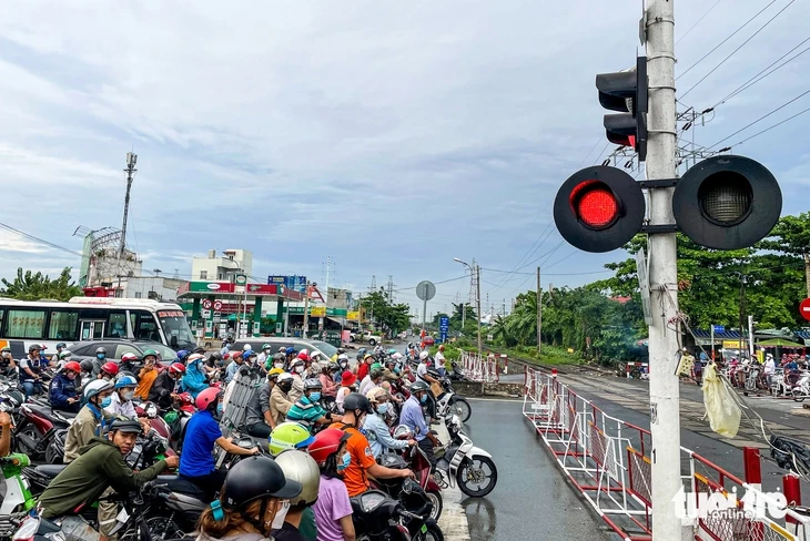 Rà soát, thu hồi đất lấn chiếm hành lang đường sắt ở TP.HCM Rà soát, thu hồi đất lấn chiếm hành lang đường sắt ở TP.HCM