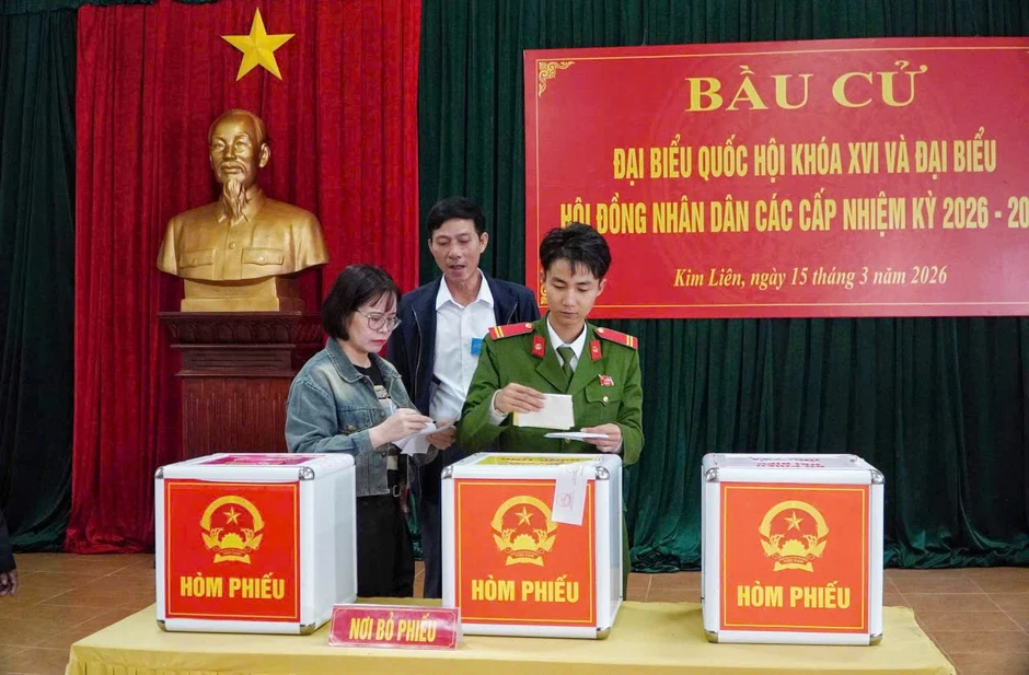 Rộn ràng ngày hội non sông trên quê hương Chủ tịch Hồ Chí Minh Rộn ràng ngày hội non sông trên quê hương Chủ tịch Hồ Chí Minh