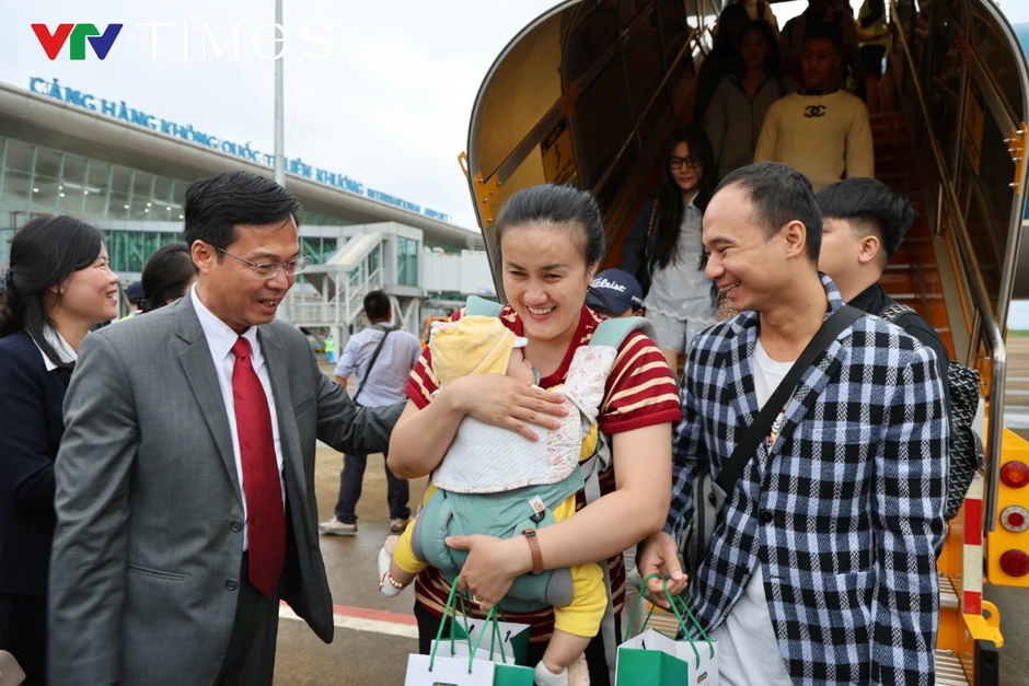 Sân bay Liên Khương khai thác trở lại: Hướng tới mục tiêu 5 triệu hành khách/năm vào năm 2030 Sân bay Liên Khương khai thác trở lại: Hướng tới mục tiêu 5 triệu hành khách/năm vào năm 2030