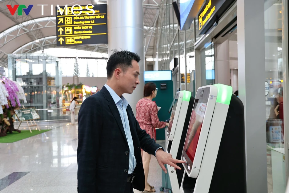 Sân bay Liên Khương khai thác trở lại: Hướng tới mục tiêu 5 triệu hành khách/năm vào năm 2030 Sân bay Liên Khương khai thác trở lại: Hướng tới mục tiêu 5 triệu hành khách/năm vào năm 2030