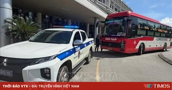 Sản phụ bất ngờ chuyển dạ trên xe khách, CSGT kịp thời hỗ trợ cấp cứu