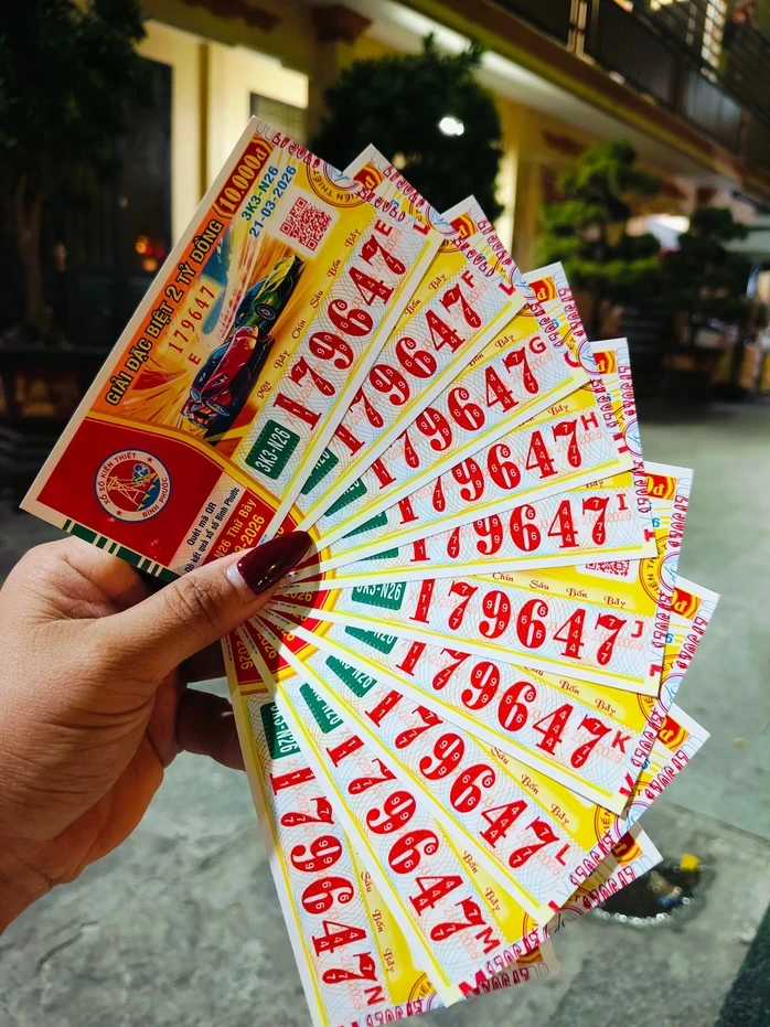 Sáng 21-3, tìm ra khách hàng trúng 2 giải độc đắc xổ số miền Nam Sáng 21-3, tìm ra khách hàng trúng 2 giải độc đắc xổ số miền Nam