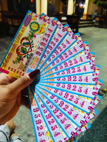 Sáng 21-3, tìm ra khách hàng trúng 2 giải độc đắc xổ số miền Nam Sáng 21-3, tìm ra khách hàng trúng 2 giải độc đắc xổ số miền Nam