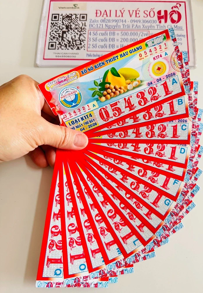 Sáng 4-4, lộ diện sự trùng hợp của 2 giải độc đắc xổ số miền Nam Sáng 4-4, lộ diện sự trùng hợp của 2 giải độc đắc xổ số miền Nam