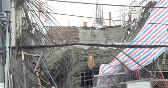 Sập giàn giáo công trình ở Cần Thơ, 3 người bị thương