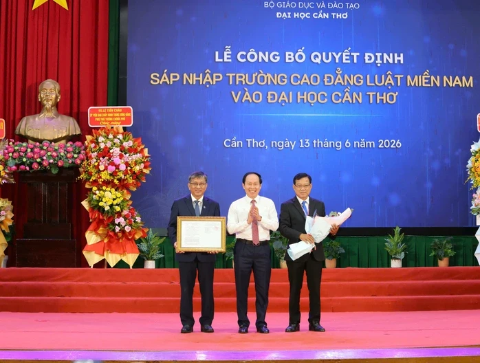 Sáp nhập Trường Cao đẳng Luật miền Nam vào Đại học Cần Thơ Sáp nhập Trường Cao đẳng Luật miền Nam vào Đại học Cần Thơ