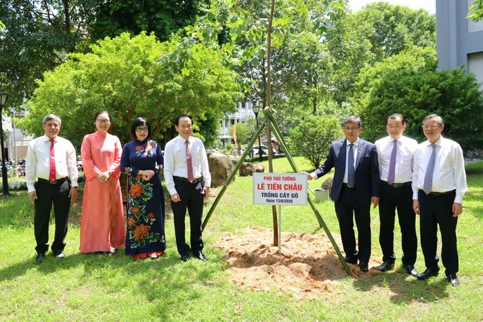 Sáp nhập Trường Cao đẳng Luật miền Nam vào Đại học Cần Thơ Sáp nhập Trường Cao đẳng Luật miền Nam vào Đại học Cần Thơ