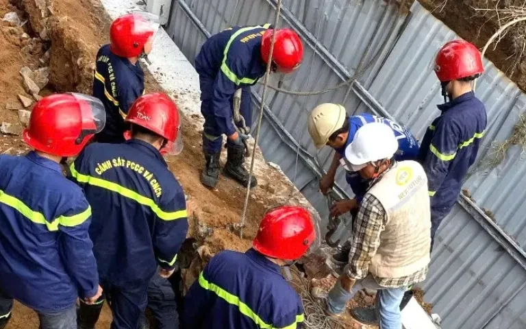 Sập tường công trình ở Đồng Nai khiến 1 người tử vong