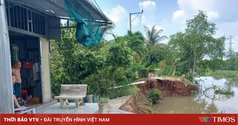 Sạt lở hơn 20m đường ven sông Trà Lọt (Đồng Tháp), giao thông chia cắt