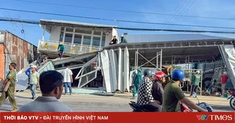 Sạt lở làm sập nhiều nhà ven sông Cái Sắn (Cần Thơ)