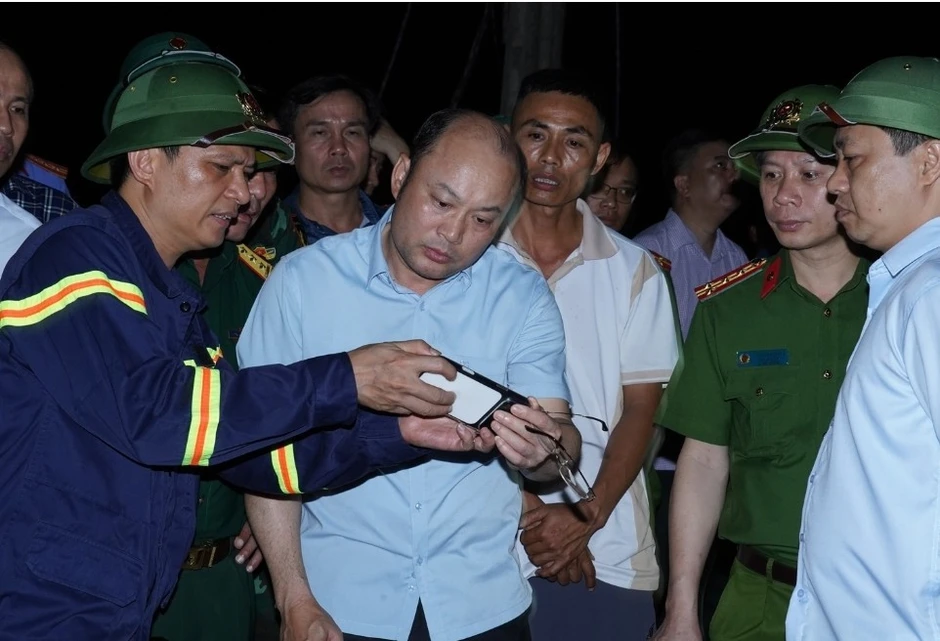 Sạt lở núi đá ở Thanh Hóa: 1 người chết, 2 người chưa tìm thấy Sạt lở núi đá ở Thanh Hóa: 1 người chết, 2 người chưa tìm thấy
