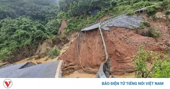 Sạt lở Quốc lộ 12 ở Lai Châu, dự kiến thông tuyến mất nhiều thời gian