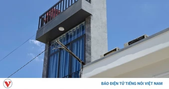 Sau giải tỏa rạch Xuyên Tâm, nhiều gia đình ở lại trong căn nhà vài m2