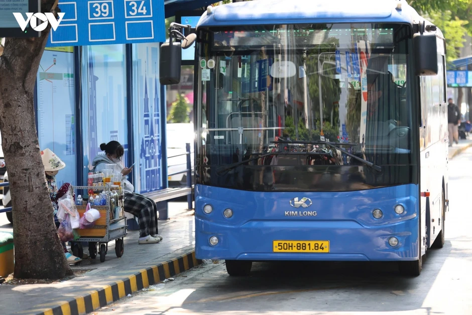 Sau hơn 1 tháng, TP.HCM có gần 12 triệu khách đi xe buýt Sau hơn 1 tháng, TP.HCM có gần 12 triệu khách đi xe buýt