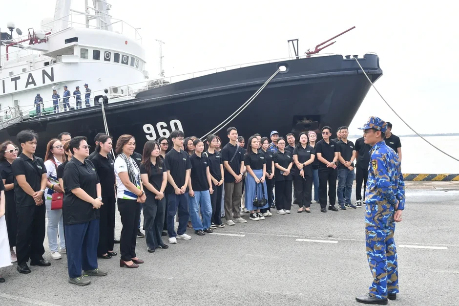 Sâu lắng hành trình tri ân các anh hùng liệt sỹ Đoàn tàu không số Sâu lắng hành trình tri ân các anh hùng liệt sỹ Đoàn tàu không số