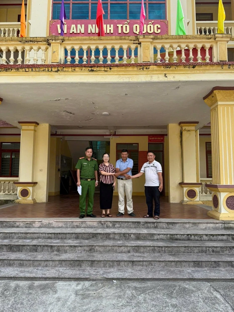 Sau một ngày chuyển khoản thành công 350.000.000 đồng, người đàn ông SN 1979 phải đến công an trình báo Sau một ngày chuyển khoản thành công 350.000.000 đồng, người đàn ông SN 1979 phải đến công an trình báo