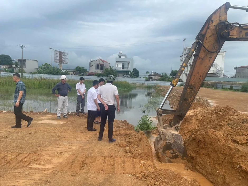 Sau phản ánh của TinVina, điểm ngập ở xã Lưu Vệ cơ bản được xử lý Sau phản ánh của TinVina, điểm ngập ở xã Lưu Vệ cơ bản được xử lý