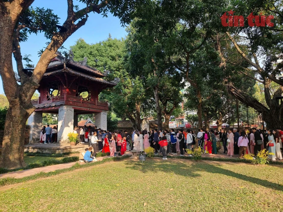 Sẽ kiến nghị hoán đổi lịch làm việc để Ngày Văn hoá Việt Nam 24/11 được nghỉ 4 ngày Sẽ kiến nghị hoán đổi lịch làm việc để Ngày Văn hoá Việt Nam 24/11 được nghỉ 4 ngày