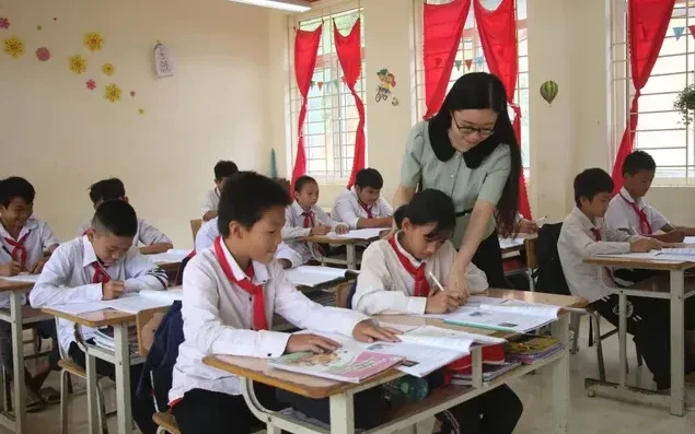 Siết chặt dạy thêm, học thêm: Tăng minh bạch, ngăn chặn trục lợi Siết chặt dạy thêm, học thêm: Tăng minh bạch, ngăn chặn trục lợi