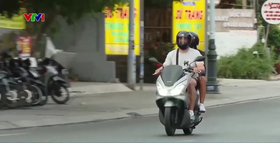 Siết chặt hoạt động cho thuê xe đối với du khách nước ngoài tại các đô thị du lịch Siết chặt hoạt động cho thuê xe đối với du khách nước ngoài tại các đô thị du lịch