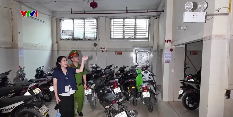 Siết điều kiện đảm bảo an toàn sạc xe điện ở chung cư Siết điều kiện đảm bảo an toàn sạc xe điện ở chung cư