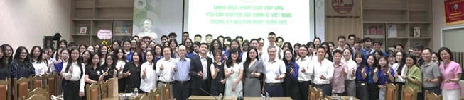Sinh viên Luật hiến kế xây dựng chính sách, pháp luật chuyển đổi xanh Sinh viên Luật hiến kế xây dựng chính sách, pháp luật chuyển đổi xanh
