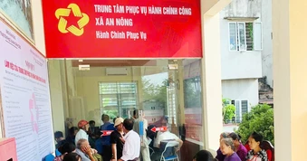 Sổ đỏ lên VNeID: Người dân bớt giấy tờ, giảm kê khai thủ tục hành chính
