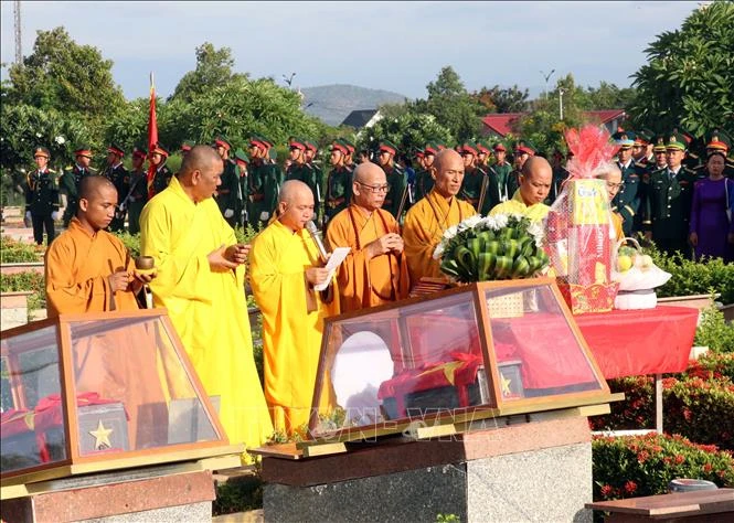 Số hóa dữ liệu AND - hành trình tri ân các anh hùng liệt sĩ Số hóa dữ liệu AND - hành trình tri ân các anh hùng liệt sĩ
