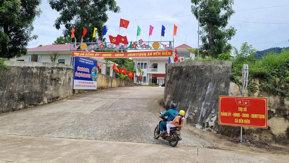 Số hóa nửa vời, hồ sơ phải 'đi' hai lần