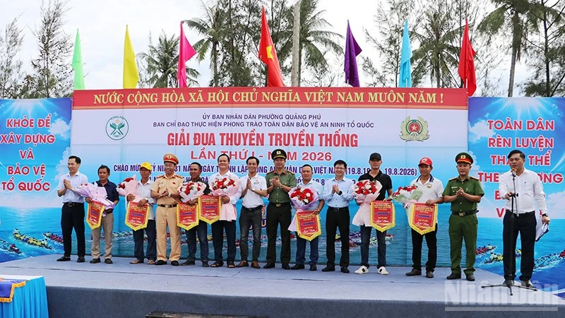 Sôi nổi Giải đua thuyền truyền thống phường Quảng Phú lần thứ nhất năm 2026 Sôi nổi Giải đua thuyền truyền thống phường Quảng Phú lần thứ nhất năm 2026